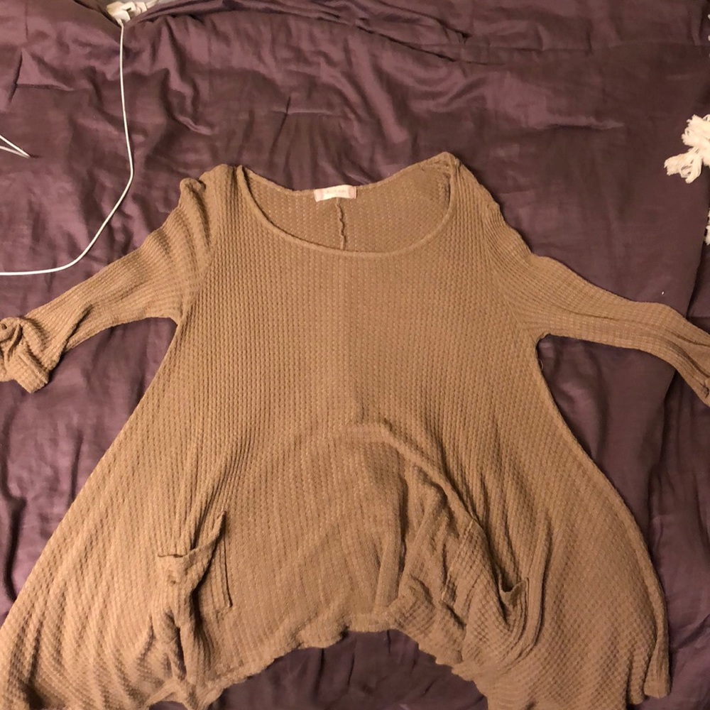 Flare sweater